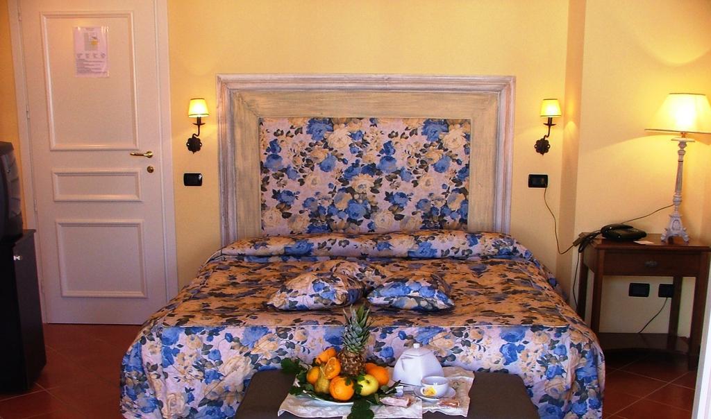 Acos Marsala City Hotel Chambre photo